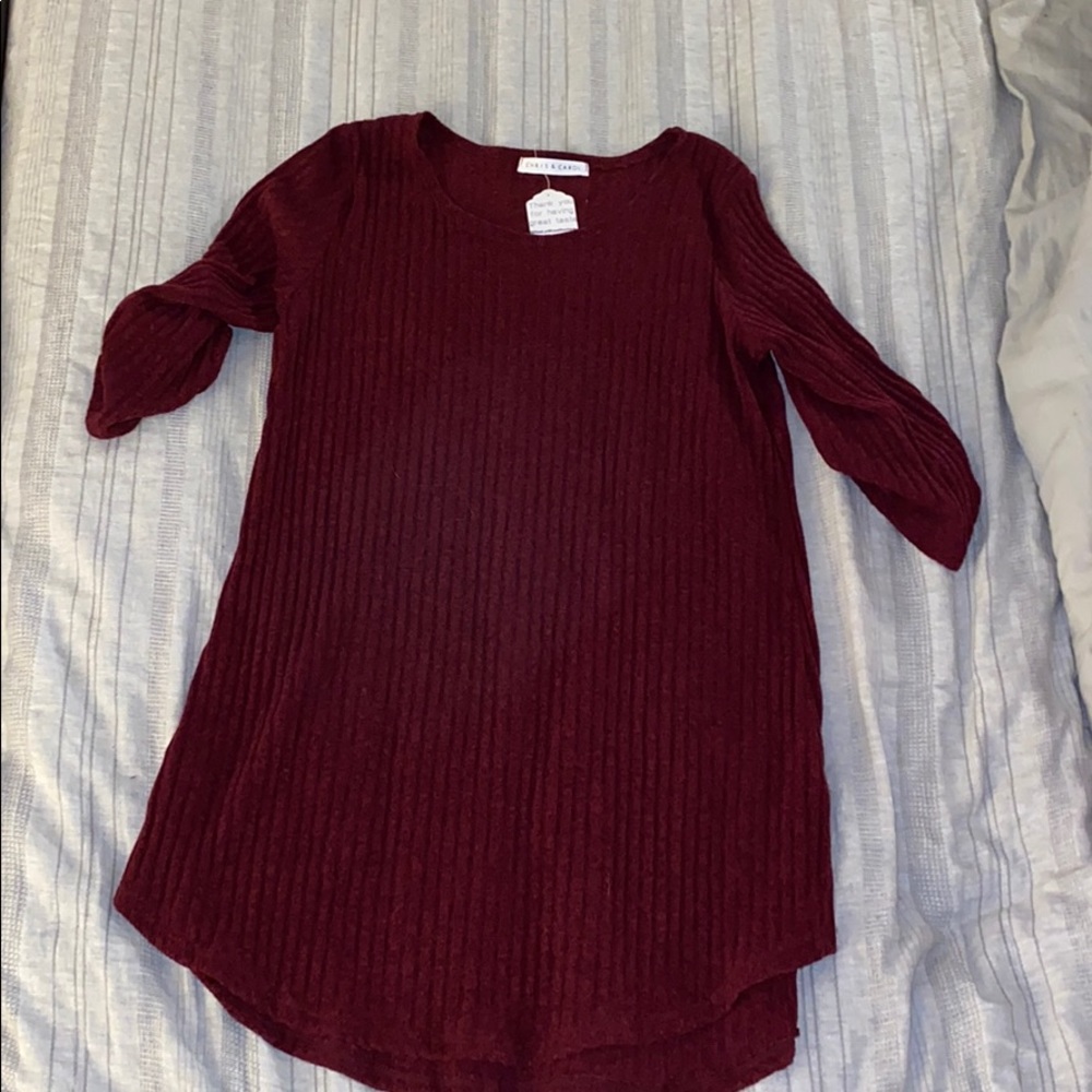 Maroon sweater